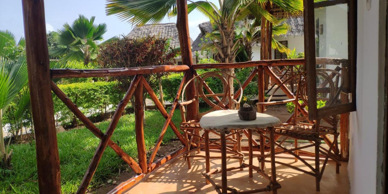 Mawimbi Bungalows Nungwi Exterior foto