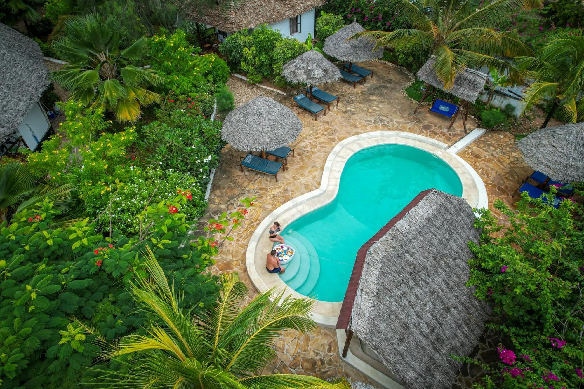 Mawimbi Bungalows Nungwi Exterior foto